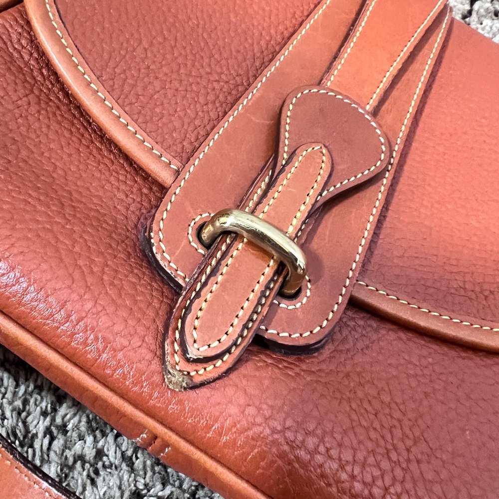 Vintage Tan Leather crossbody Bag - Picture 5 of 6
